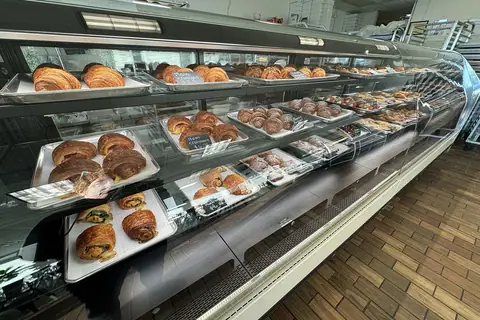 Two Magpies Bakery photo 4
